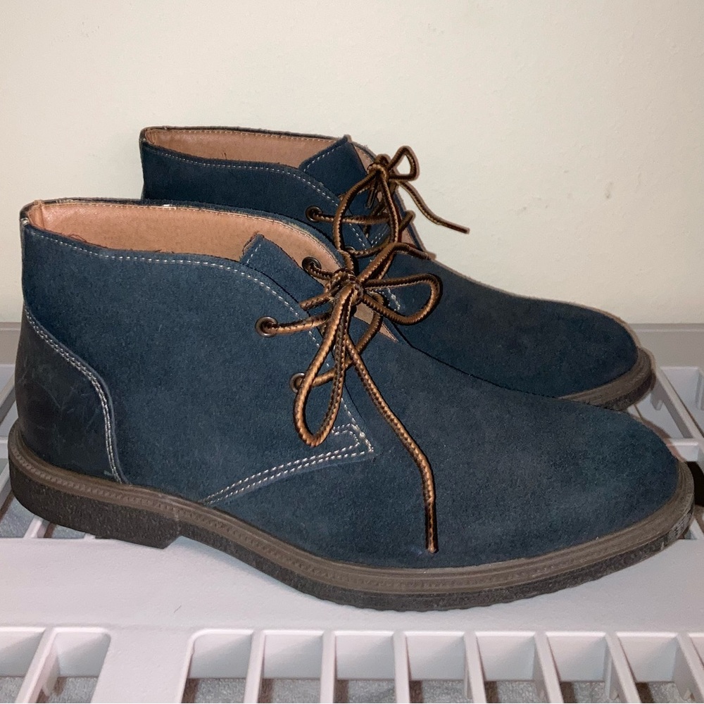 Men’s G.H. Bass Navy Suede Chukka Boots